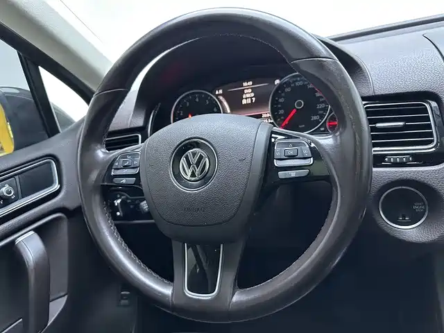 Volkswagen Touareg 2018 — фото 11