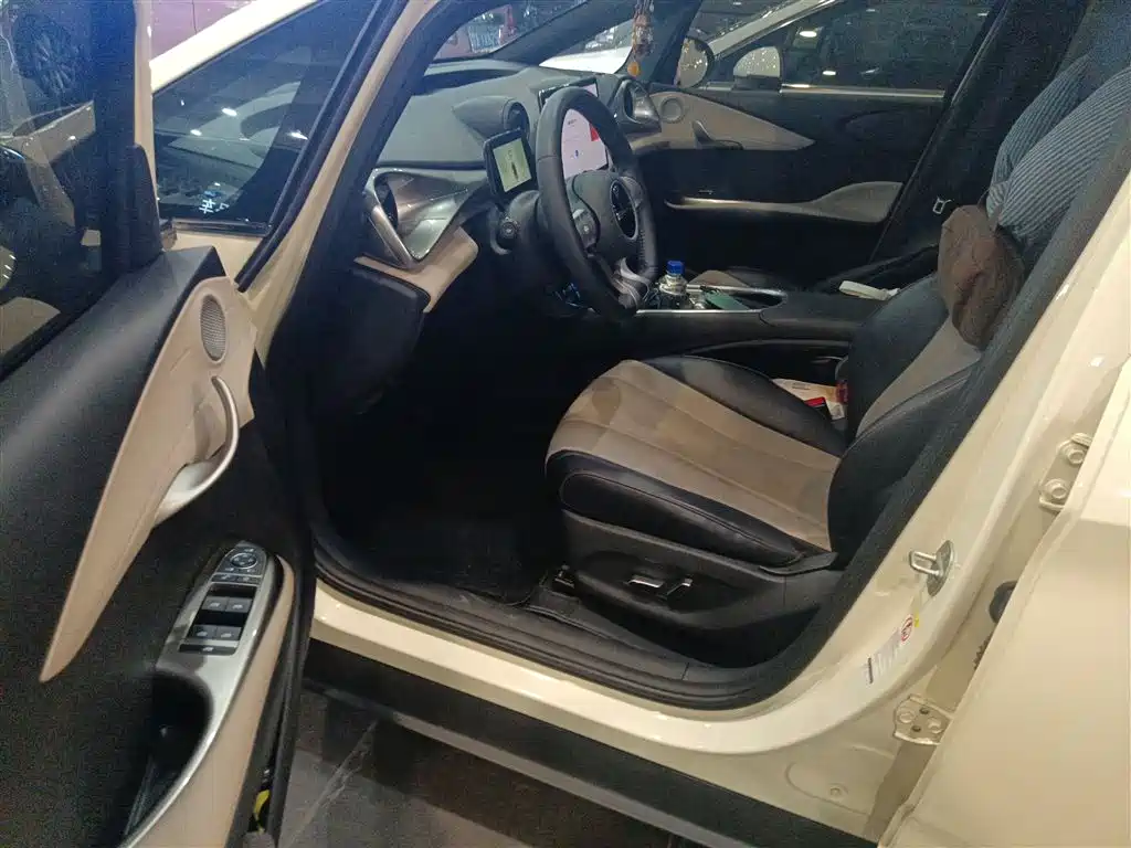BYD Dolphin 2023 — фото 11