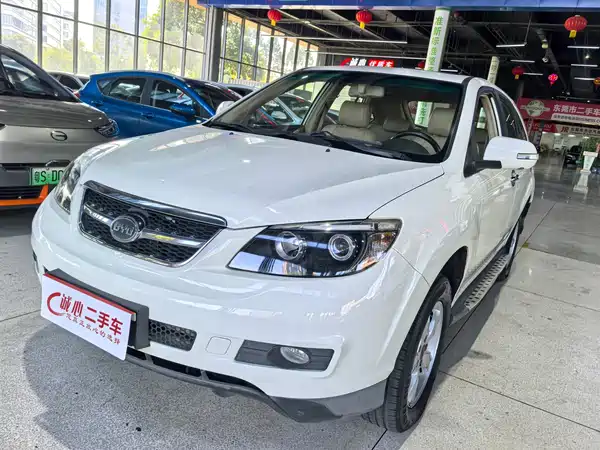BYD S6 2013