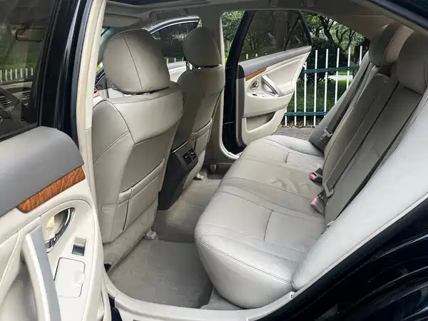 Toyota Camry 2011