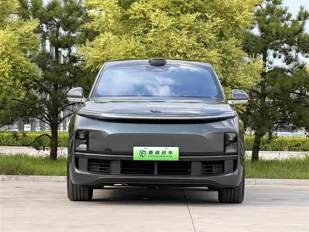 Li Auto Li L8 2024