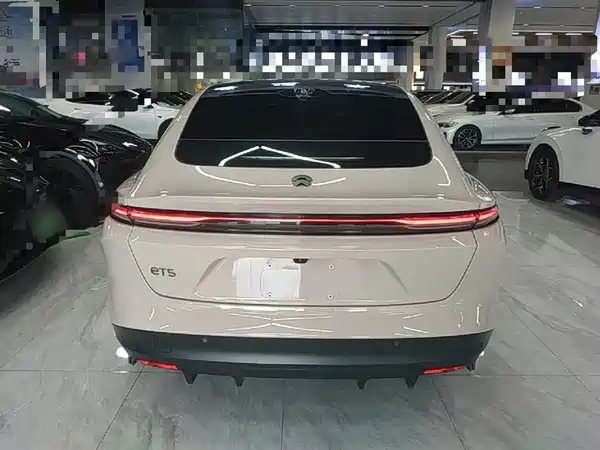 NIO ET5 2024