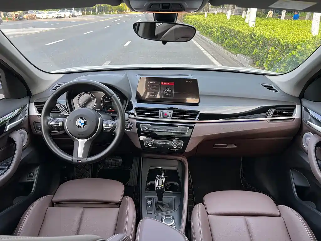 BMW X1 2022 — фото 8
