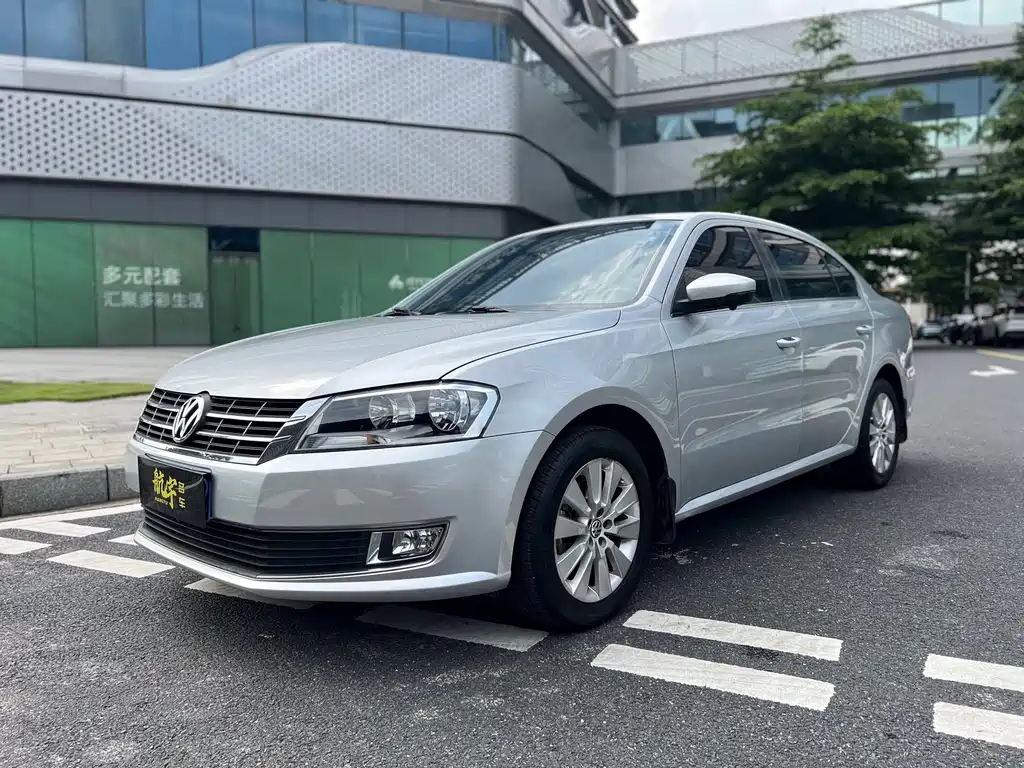 Volkswagen Lavida 2014