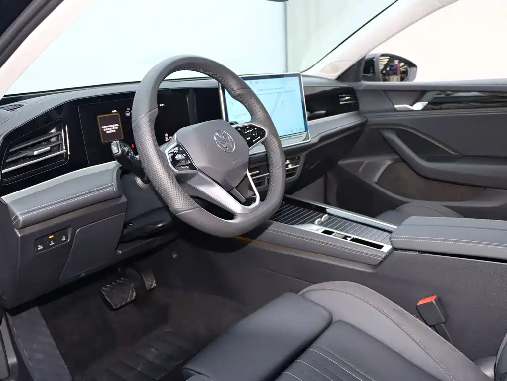 Volkswagen Magotan 2025