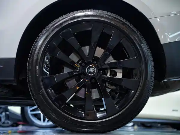 Land Rover Range Rover Sport 2025