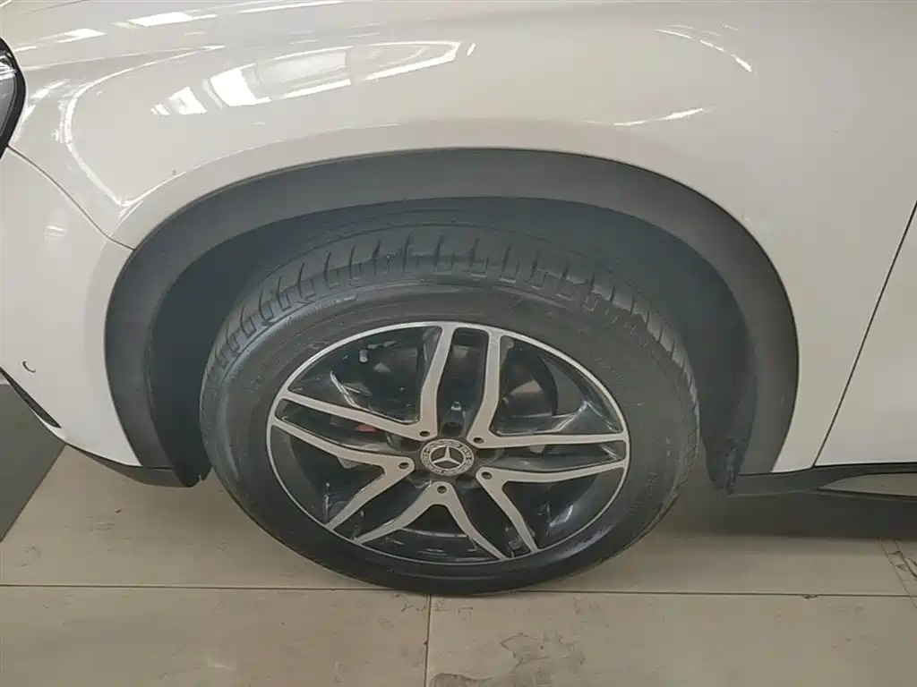 Mercedes-Benz GLA 2017 — фото 23