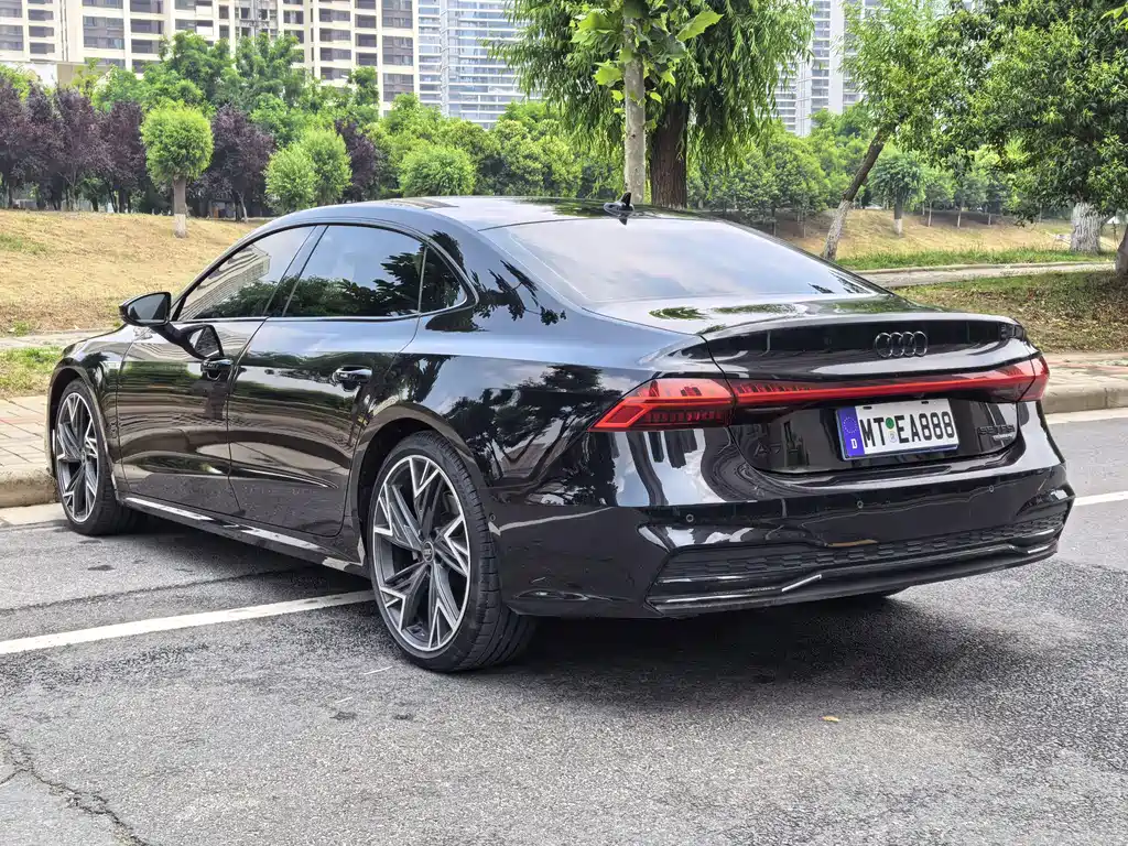 Audi A7L 2023 — фото 15