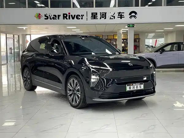 NIO ES8 2023