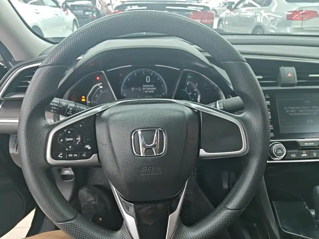Honda Civic 2021 — фото 11