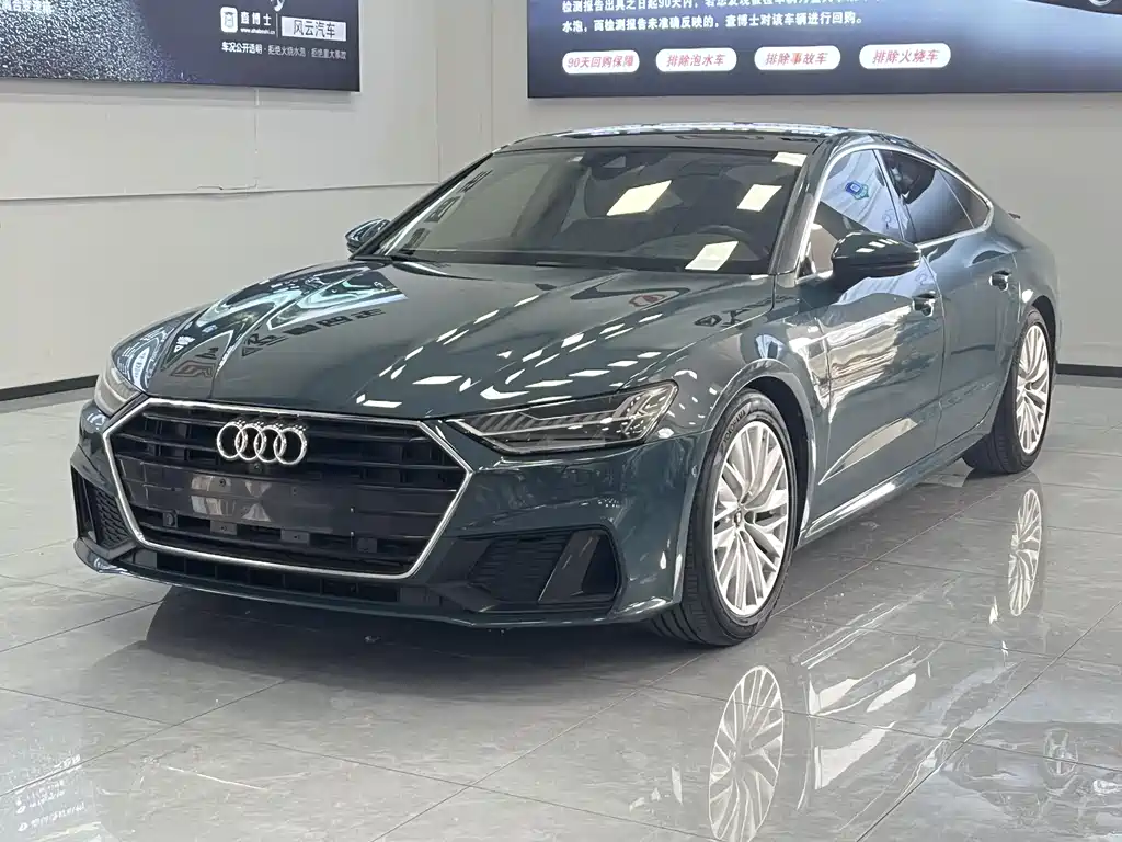 Audi A7 2021 — фото 1
