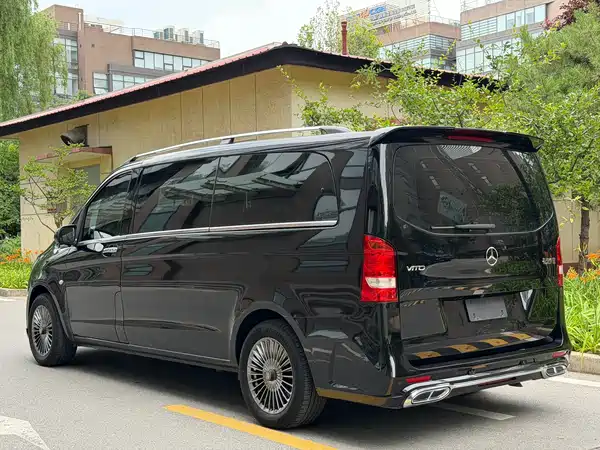 Mercedes-Benz Vito 2023