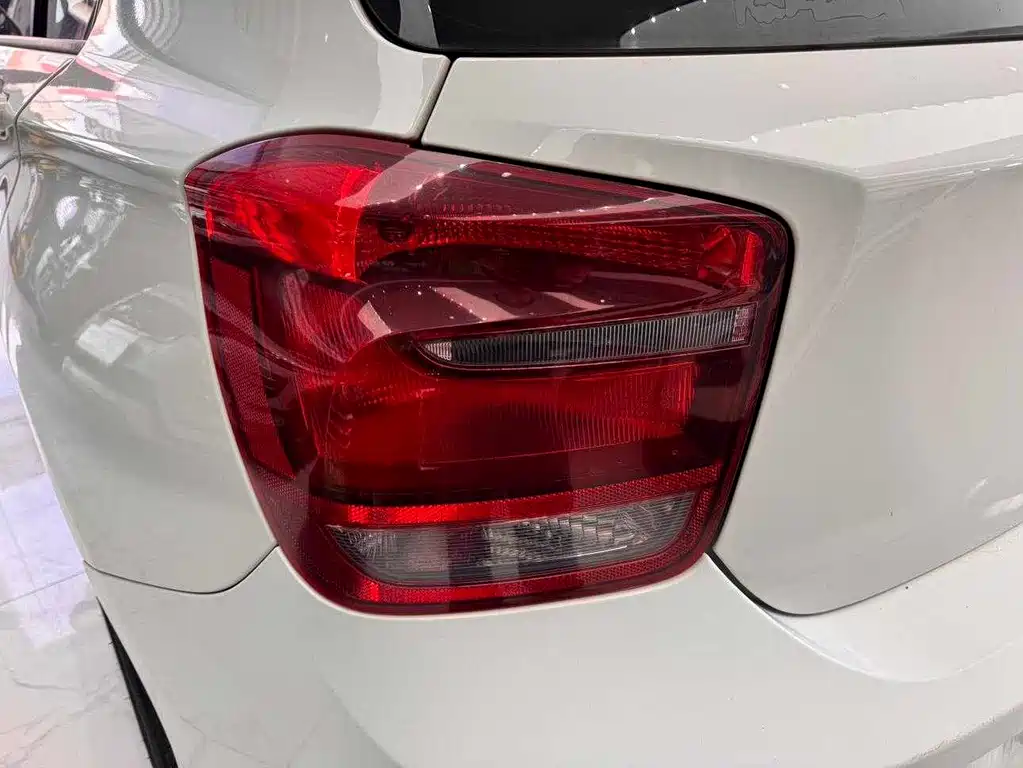 BMW 1 Series 2013 — фото 25