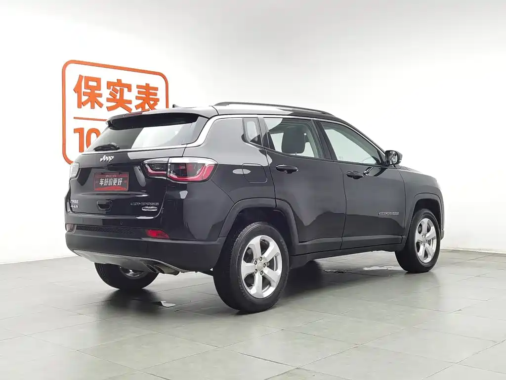 Jeep Compass 2019 — фото 2