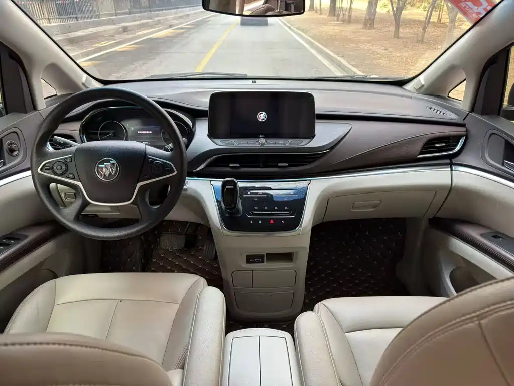 Buick GL8 2023