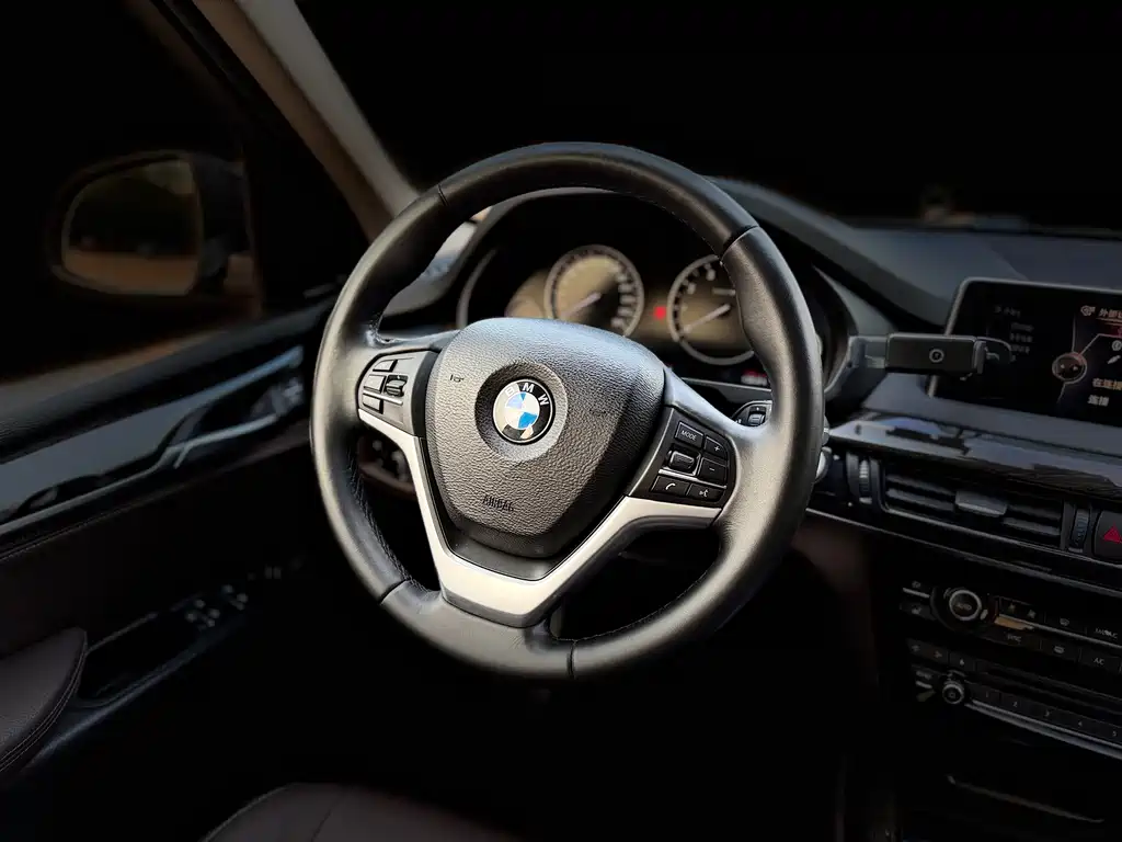 BMW X5 2016 — фото 7