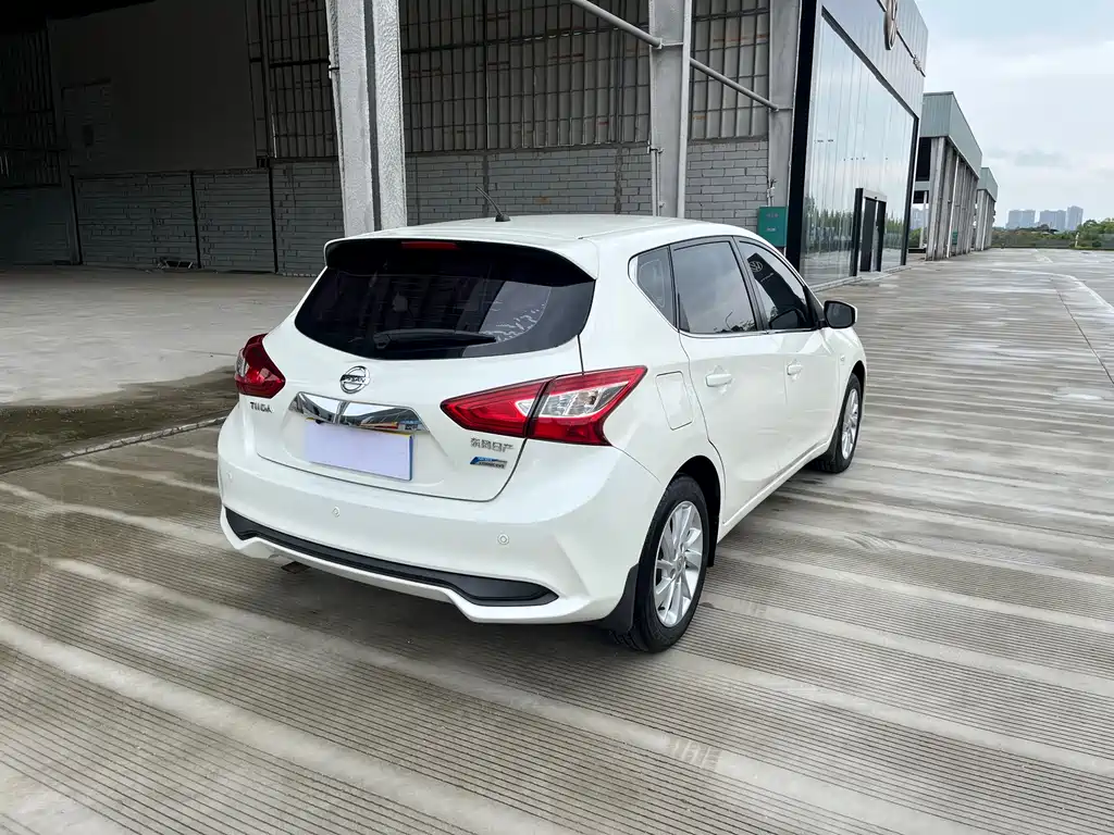 Nissan Tiida 2019 — фото 9