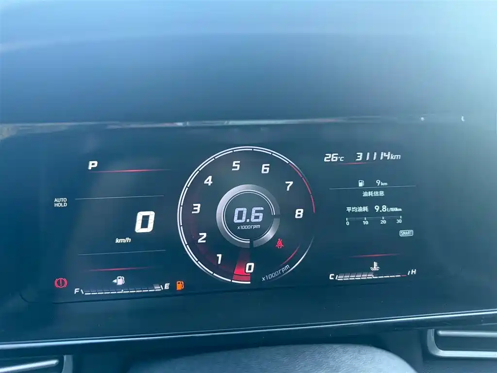 Hyundai Elantra 2022 — фото 11