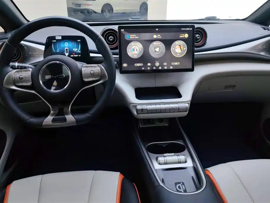BYD Dolphin 2022 — фото 12