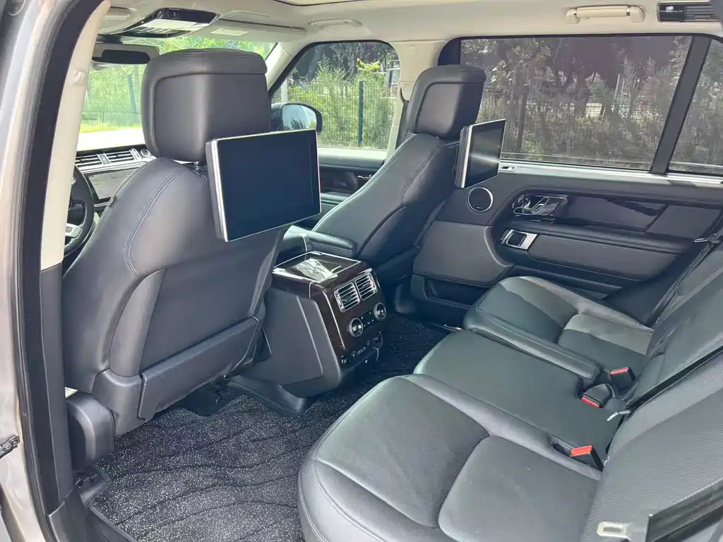 Land Rover Range Rover 2021 — фото 10