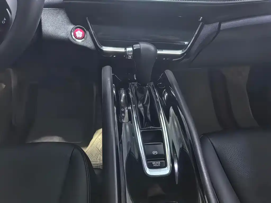 Honda Vezel 2016 — фото 13