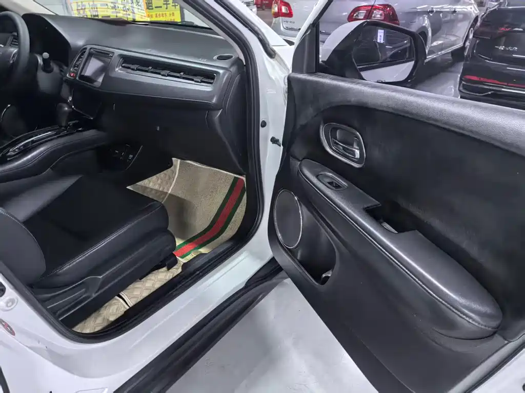 Honda Vezel 2016 — фото 17