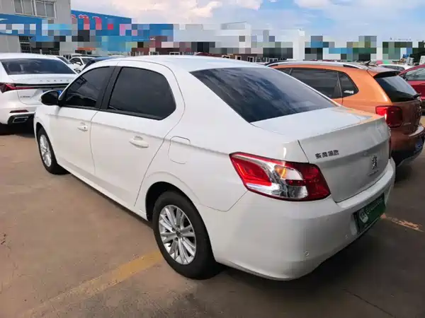Peugeot 301 2015