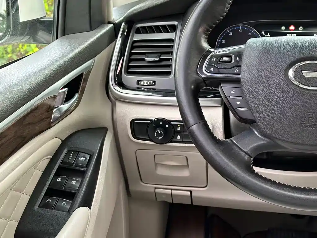 GAC Motor Trumpchi M8 2020 — фото 15
