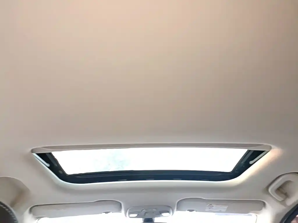 Geely Vision X3 2019 — фото 18