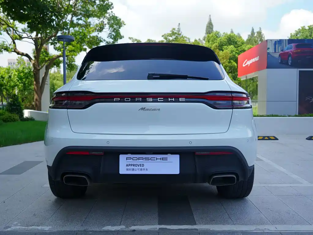Porsche Macan 2023 — фото 18