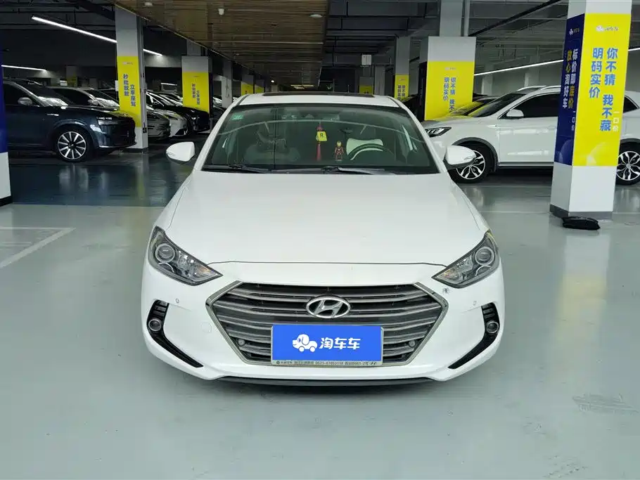 Hyundai Elantra 2016
