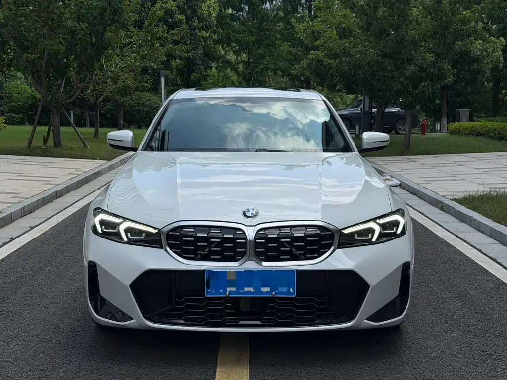 BMW 3 Series 2025