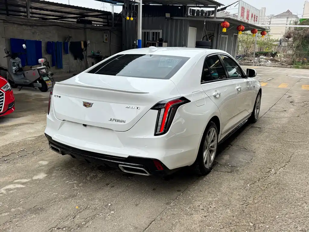 Cadillac CT4 2021 — фото 3