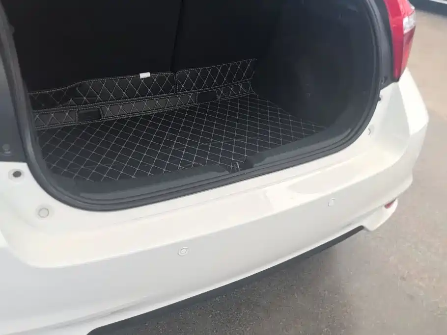 Toyota Yaris L 2019