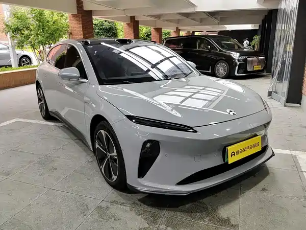 NIO ET5T 2024