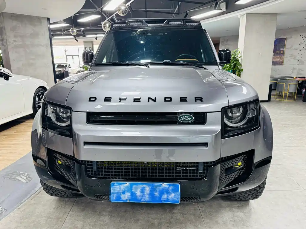 Land Rover Defender 2023 — фото 2