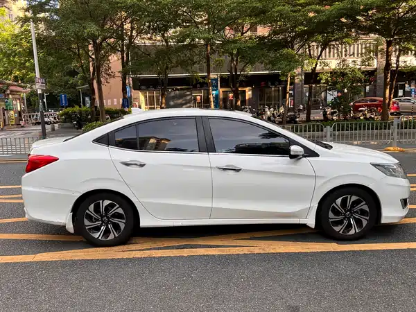 Honda Crider 2016