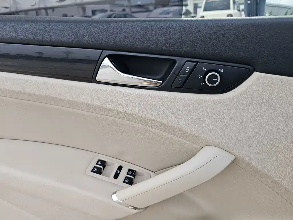 Volkswagen Passat 2015 — фото 11
