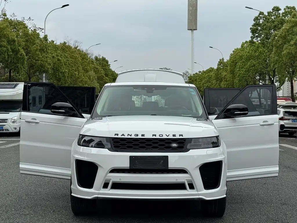 Land Rover Sport 2018 — фото 18