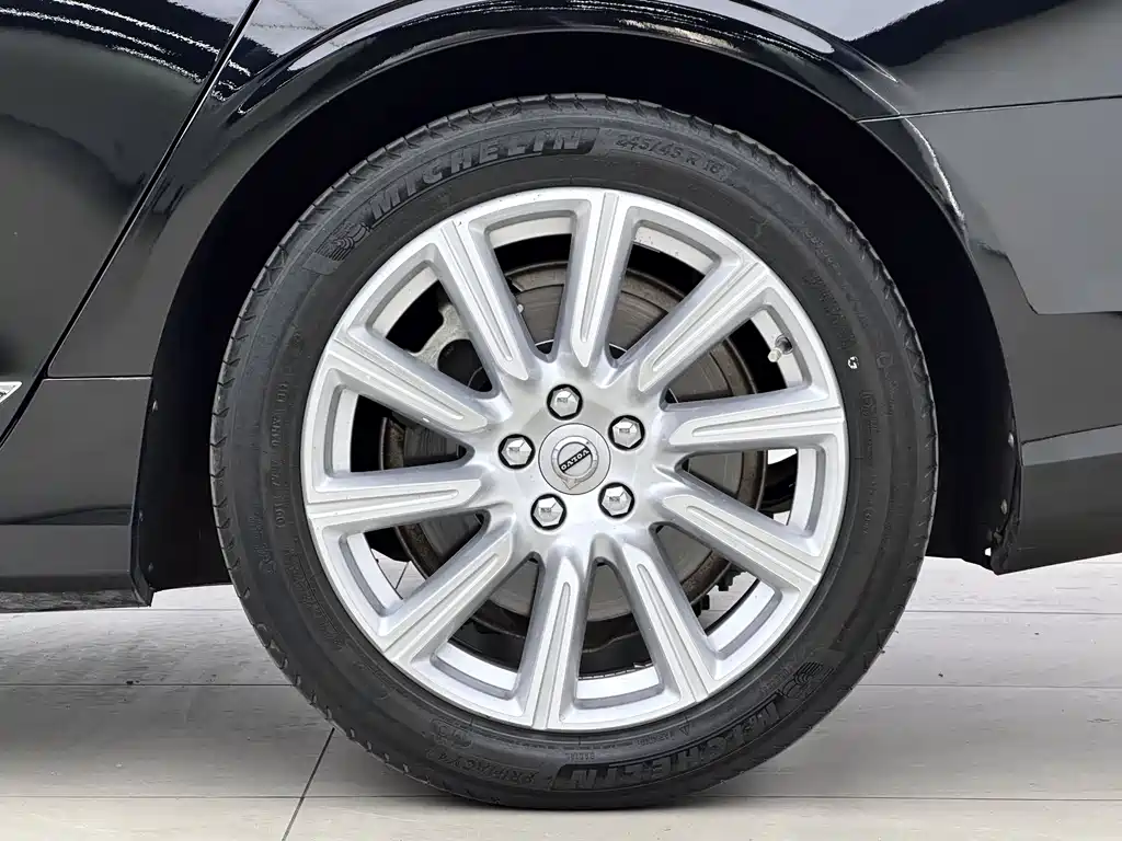 Volvo S90 2020 — фото 15