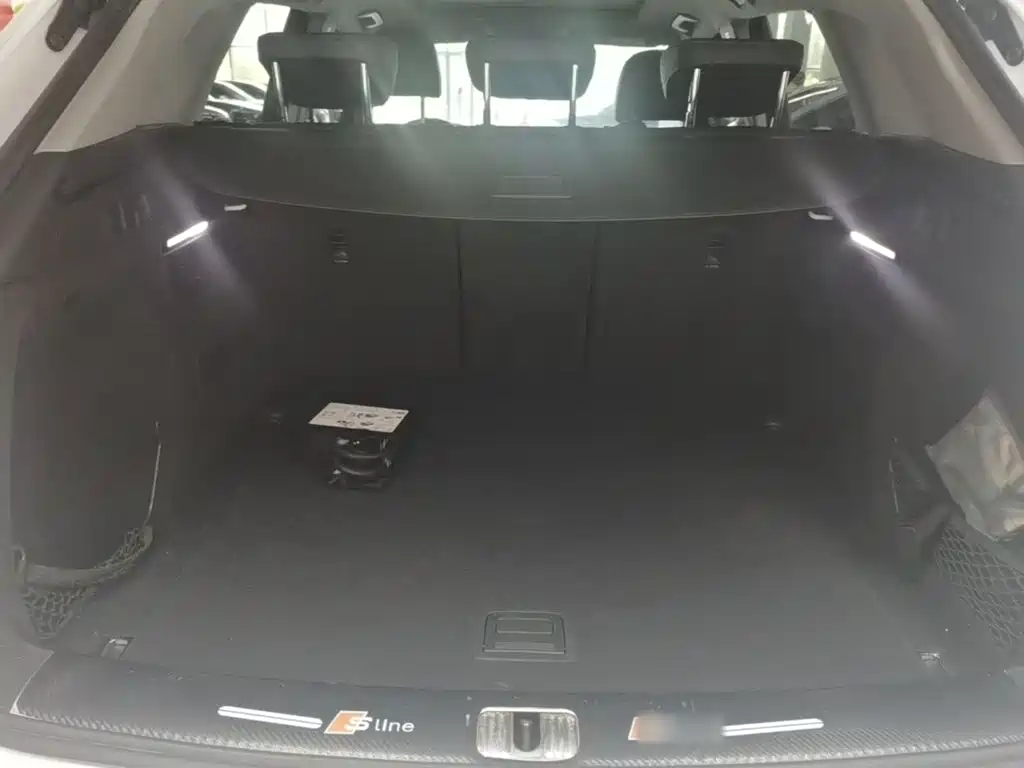Audi Q5L 2021 — фото 19