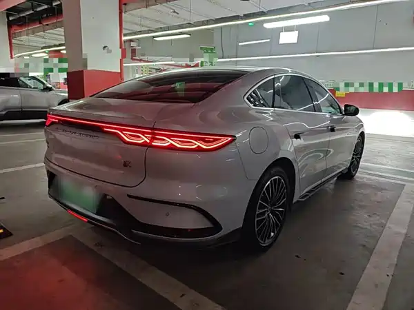 BYD Han 2024