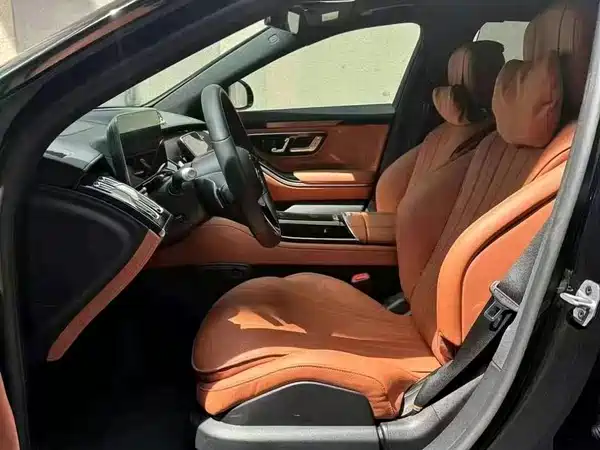Mercedes-Benz S-Class 2024