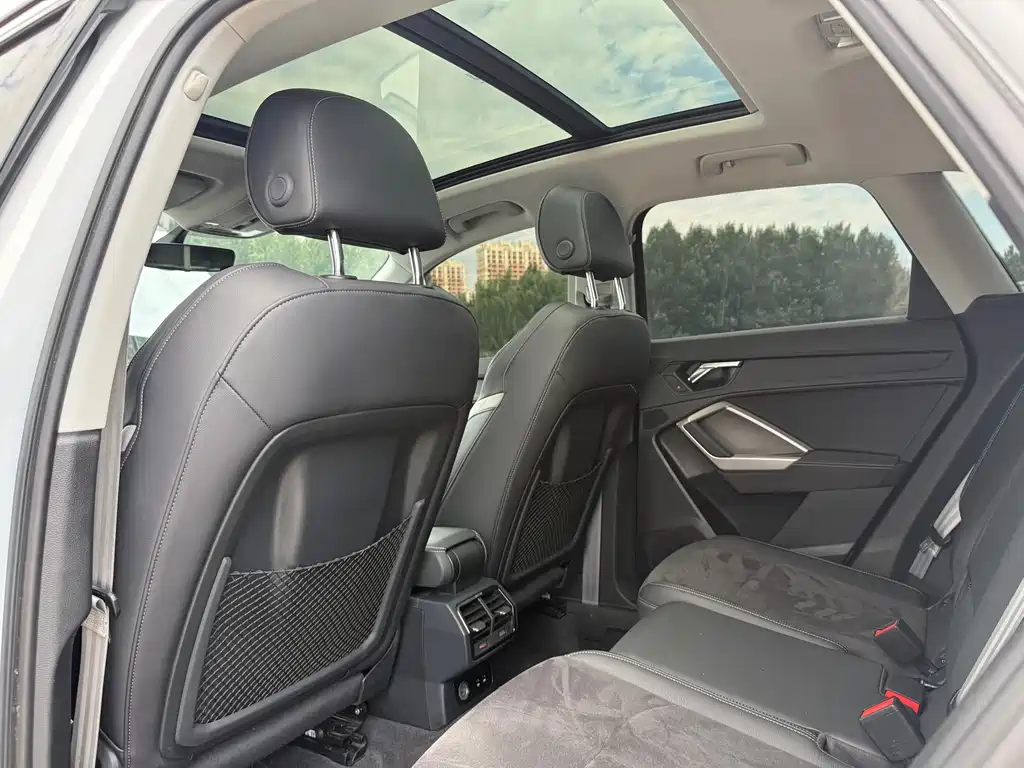 Audi Q3 2022 — фото 17