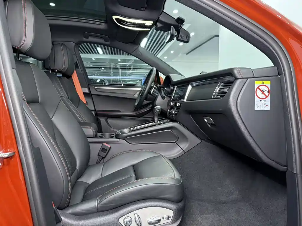 Porsche Macan 2022 — фото 10