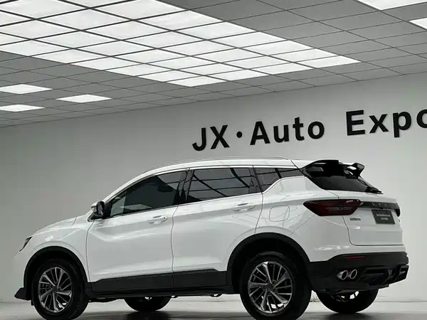 Geely Binyue 2022