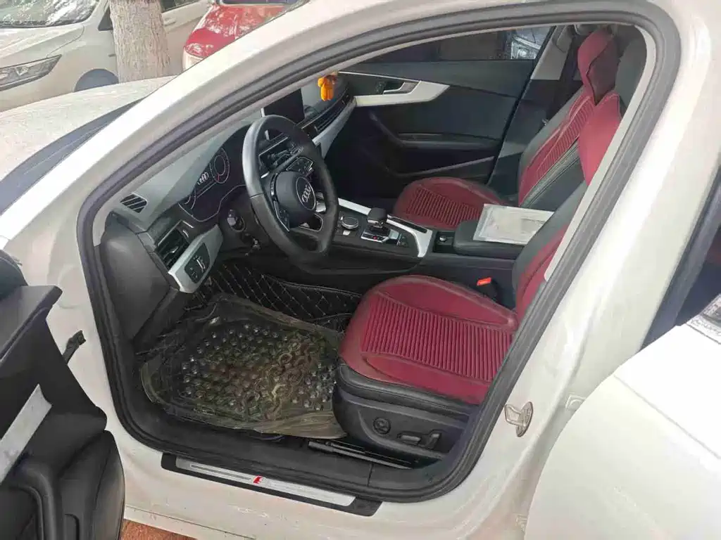 Audi A4L 2019