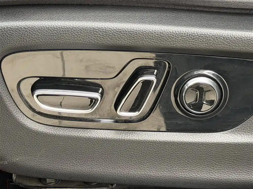 GAC Motor Trumpchi GS8 2023 — фото 22