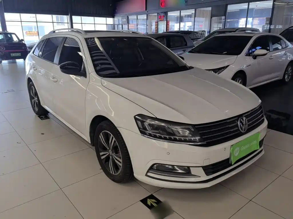 Volkswagen Gran Lavida 2016