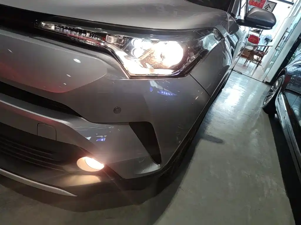 Toyota IZOA 2019 — фото 24